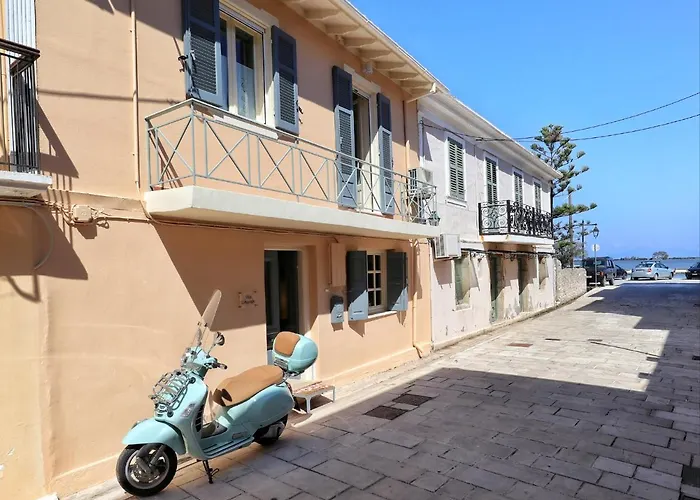 Limanaki Villa *